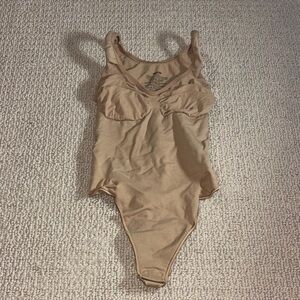 Skims Women's Seamless Sculpt Scoop Neck Thong Bodysuit HT3 small